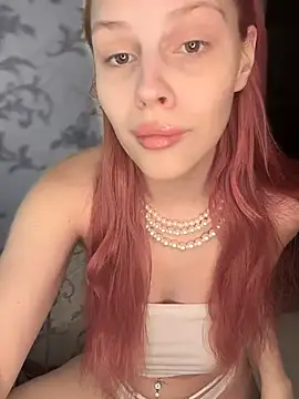 Snapshot of liahstormi_ chatting on December 27, 11:21 pm liahstormi online show from December 27, 11:21 pm