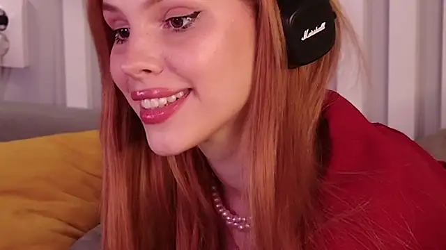 Snapshot of liahstormi_ chatting on March 23, 1:31 am liahstormi online show from March 23, 1:31 am