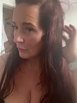 Snapshot of Engel_mia chatting on July 6, 11:18 am Engel mia online show from July 6, 11:18 am