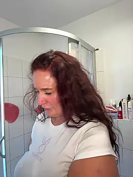 Snapshot of Engel_mia chatting on July 8, 1:04 pm Engel mia online show from July 8, 1:04 pm