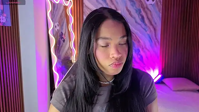penelope tay1 online show from July 18, 3:00 am