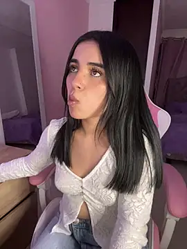 Emily-14 online show from May 19, 6:09 am