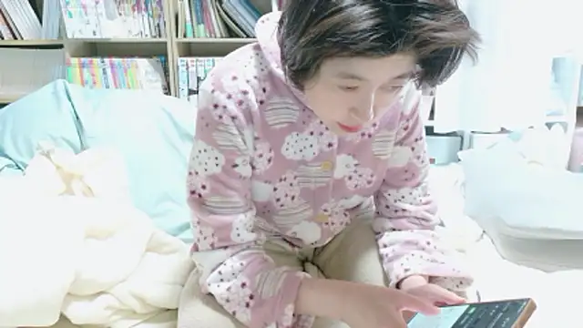Snapshot of morikawa_sayaka chatting on May 18, 11:10 pm morikawa sayaka online show from May 18, 11:10 pm
