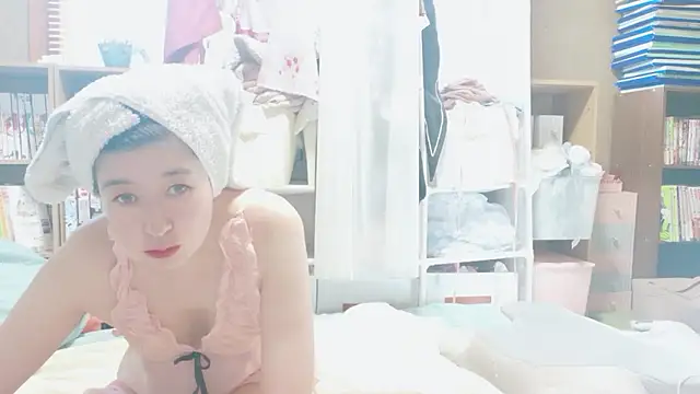 Snapshot of morikawa_sayaka chatting on June 5, 12:39 am morikawa sayaka online show from June 5, 12:39 am
