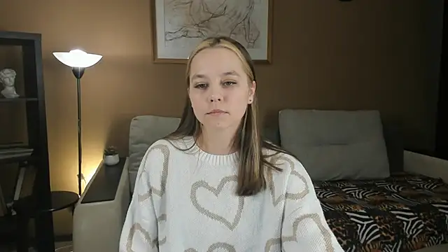 FalineDowlen online show from December 12, 5:42 am