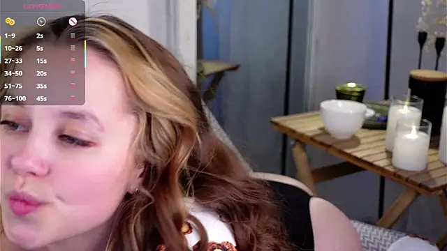 FalineDowlen online show from January 26, 4:30 am