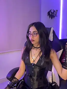 Snapshot of vampy_dolll chatting on October 27, 6:50 am vampy dolll online show from October 27, 6:50 am