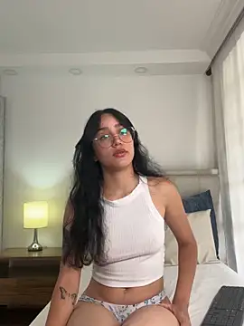 Snapshot of jaade_evergreen chatting on September 13, 12:27 pm jaade evergreen online show from September 13, 12:27 pm