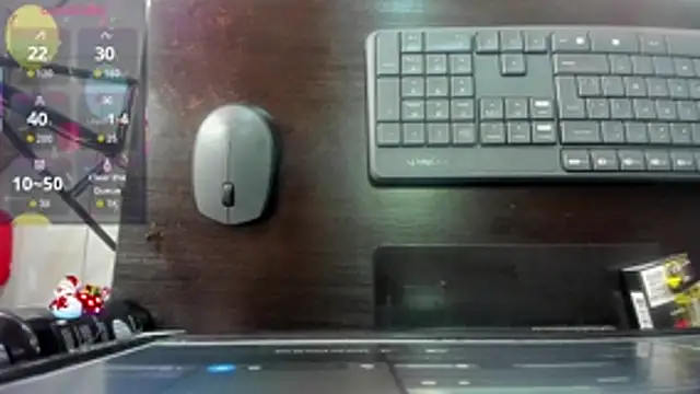 Snapshot of _lara1 chatting on March 7, 2:03 pm lara1 online show from March 7, 2:03 pm