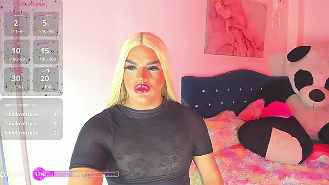 Snapshot of Missisabella_ chatting on December 24, 7:39 am Missisabella online show from December 24, 7:39 am