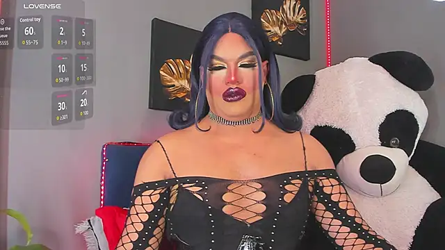 Snapshot of Missisabella_ chatting on December 2, 1:11 am Missisabella online show from December 2, 1:11 am