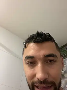 Snapshot of Sweet_and_caramel chatting on February 4, 12:40 am Sweet and caramel online show from February 4, 12:40 am