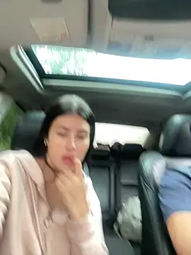 Snapshot of Sweet_and_caramel chatting on February 4, 7:44 pm Sweet and caramel online show from February 4, 7:44 pm