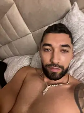 Snapshot of Sweet_and_caramel chatting on March 12, 2:30 am Sweet and caramel online show from March 12, 2:30 am