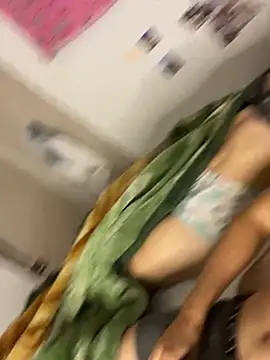 Snapshot of Sweet_and_caramel chatting on March 12, 2:56 pm Sweet and caramel online show from March 12, 2:56 pm