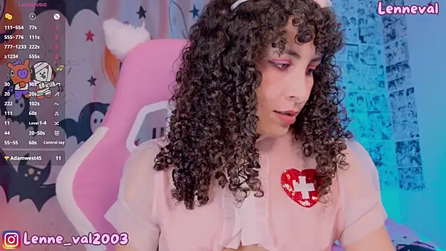 Snapshot of Lenneval1 chatting on October 9, 2:09 am Lenneval1 online show from October 9, 2:09 am