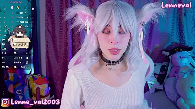 Snapshot of Lenneval1 chatting on November 20, 3:18 am Lenneval1 online show from November 20, 3:18 am