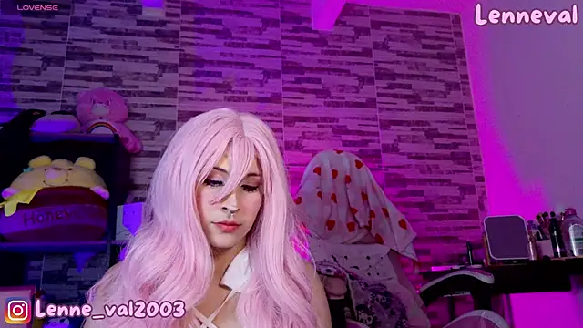 Lenneval1 online show from August 4, 3:21 am