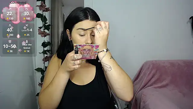 Snapshot of SaraBraun_ chatting on March 14, 1:13 pm SaraBraun online show from March 14, 1:13 pm