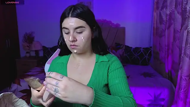 Snapshot of SaraBraun_ chatting on September 8, 2:16 pm SaraBraun online show from September 8, 2:16 pm