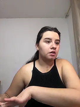 Snapshot of SaraBraun_ chatting on September 24, 3:59 pm SaraBraun online show from September 24, 3:59 pm