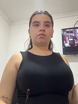 Snapshot of SaraBraun_ chatting on October 11, 1:42 pm SaraBraun online show from October 11, 1:42 pm