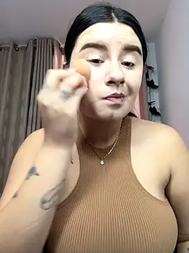 Snapshot of SaraBraun_ chatting on November 4, 5:56 pm SaraBraun online show from November 4, 5:56 pm