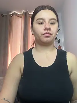 Snapshot of SaraBraun_ chatting on November 19, 5:13 pm SaraBraun online show from November 19, 5:13 pm