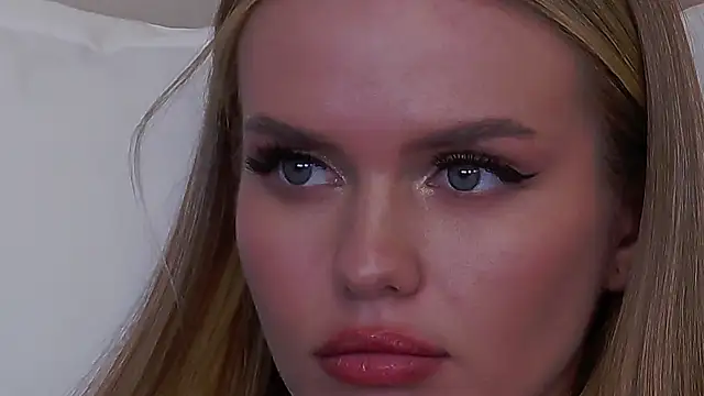 KristinaMaers online show from February 24, 4:49 am