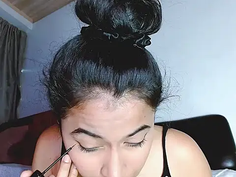 brihanna lena online show from June 1, 9:49 pm