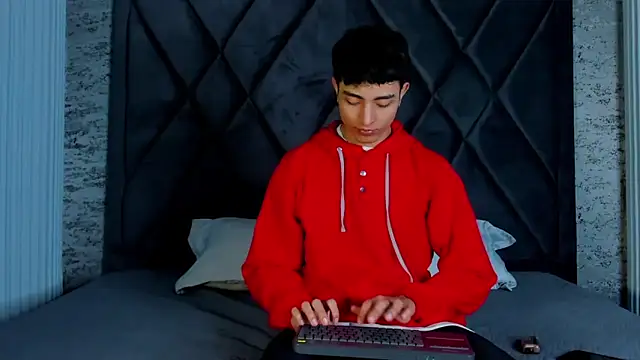 Snapshot of JoshRashfordd chatting on February 23, 12:05 pm JoshRashfordd online show from February 23, 12:05 pm