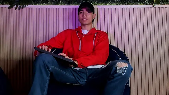 Snapshot of JoshRashfordd chatting on September 23, 12:30 pm JoshRashfordd online show from September 23, 12:30 pm