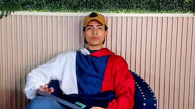 Snapshot of JoshRashfordd chatting on October 5, 11:30 am JoshRashfordd online show from October 5, 11:30 am