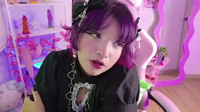 lady noize online show from June 14, 2:24 am