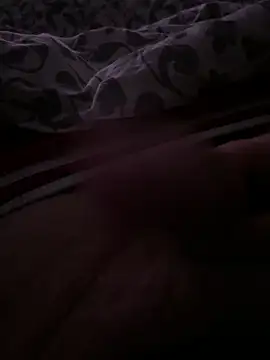 ouiiii27 online show from March 22, 10:48 pm