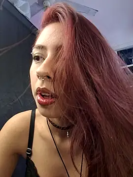 Snapshot of Jazmin-Cerezita chatting on September 25, 7:39 pm Jazmin-Cerezita online show from September 25, 7:39 pm