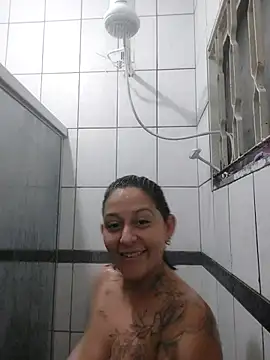 baixinhaloira online show from November 5, 3:06 am