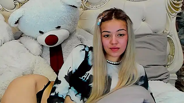 STELLA RICH online show from February 25, 12:25 am