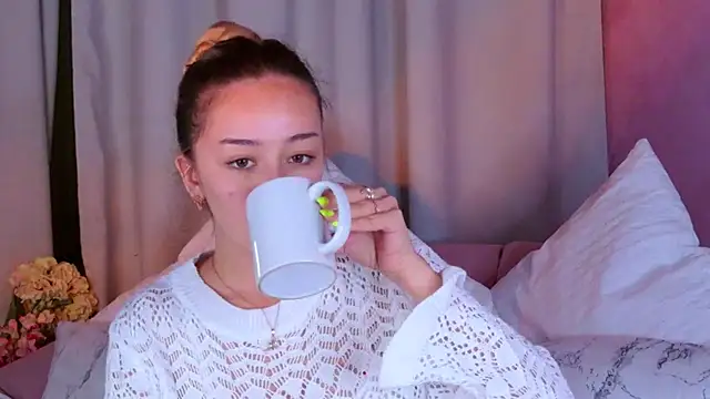 STELLA RICH online show from September 14, 9:25 pm