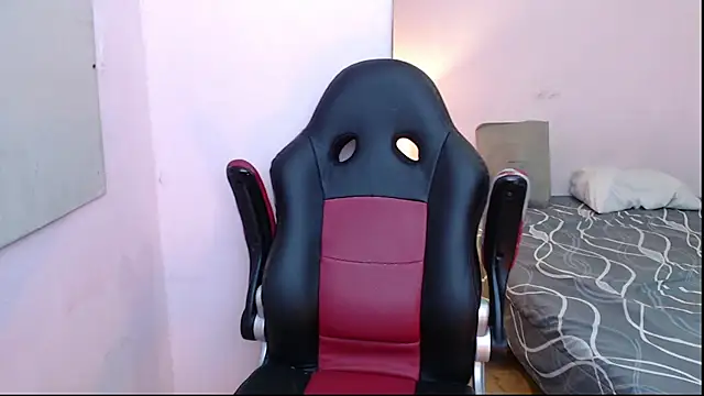 Snapshot of mr_stiven_ chatting on January 7, 2:20 am mr stiven  online show from January 7, 2:20 am