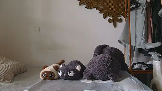866532 online show from July 22, 1:52 am