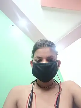 Snapshot of Aafreen_36 chatting on May 21, 2:29 am Aafreen 36 online show from May 21, 2:29 am