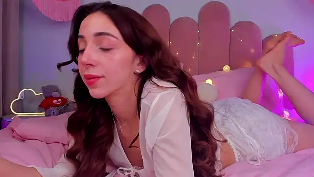 ElsaYoung online show from February 3, 2:58 am