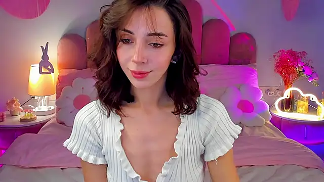 ElsaYoung online show from October 11, 7:01 pm