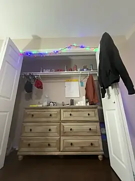 Snapshot of Texascoastedger chatting on January 17, 1:47 am Texascoastedger online show from January 17, 1:47 am