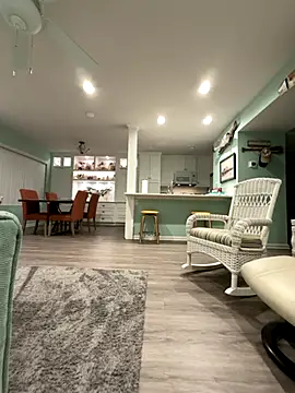 Snapshot of Texascoastedger chatting on October 7, 7:05 am Texascoastedger online show from October 7, 7:05 am