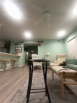 Snapshot of Texascoastedger chatting on December 16, 12:21 pm Texascoastedger online show from December 16, 12:21 pm