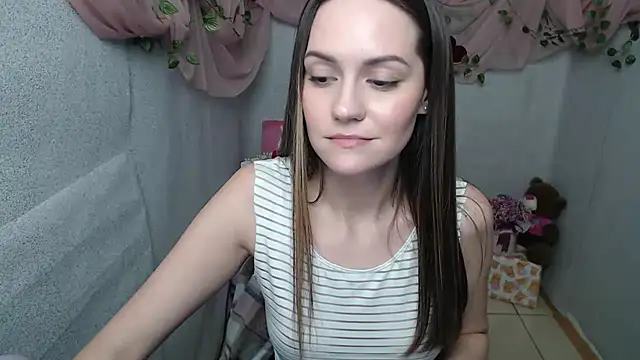 Snapshot of Lina_Star_S chatting on December 22, 10:38 am Lina Star S online show from December 22, 10:38 am