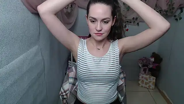 Snapshot of Lina_Star_S chatting on December 24, 10:01 am Lina Star S online show from December 24, 10:01 am