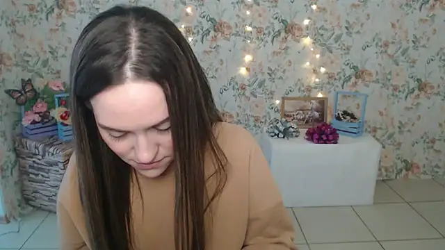 Snapshot of Lina_Star_S chatting on February 7, 6:56 am Lina Star S online show from February 7, 6:56 am